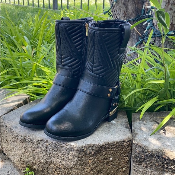 Vince Camuto Other - WALDAN GIRLS BOOTS